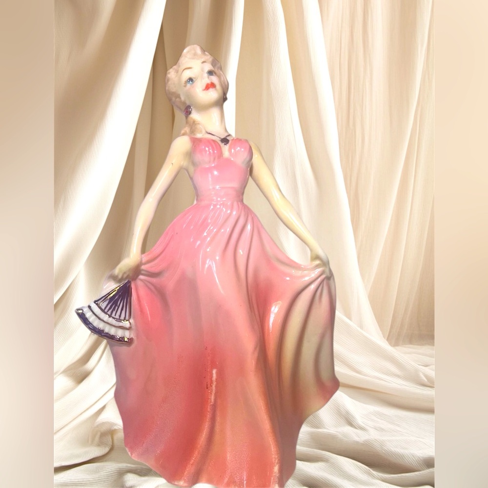VTG Victorian Blonde Maiden Figurine   Pink Floucy Gown